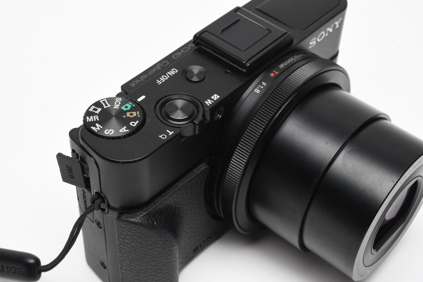 Sony Cyber-Shot DSC-RX100 II 20.2MP Digital Point&Shoot Camera, Mint-