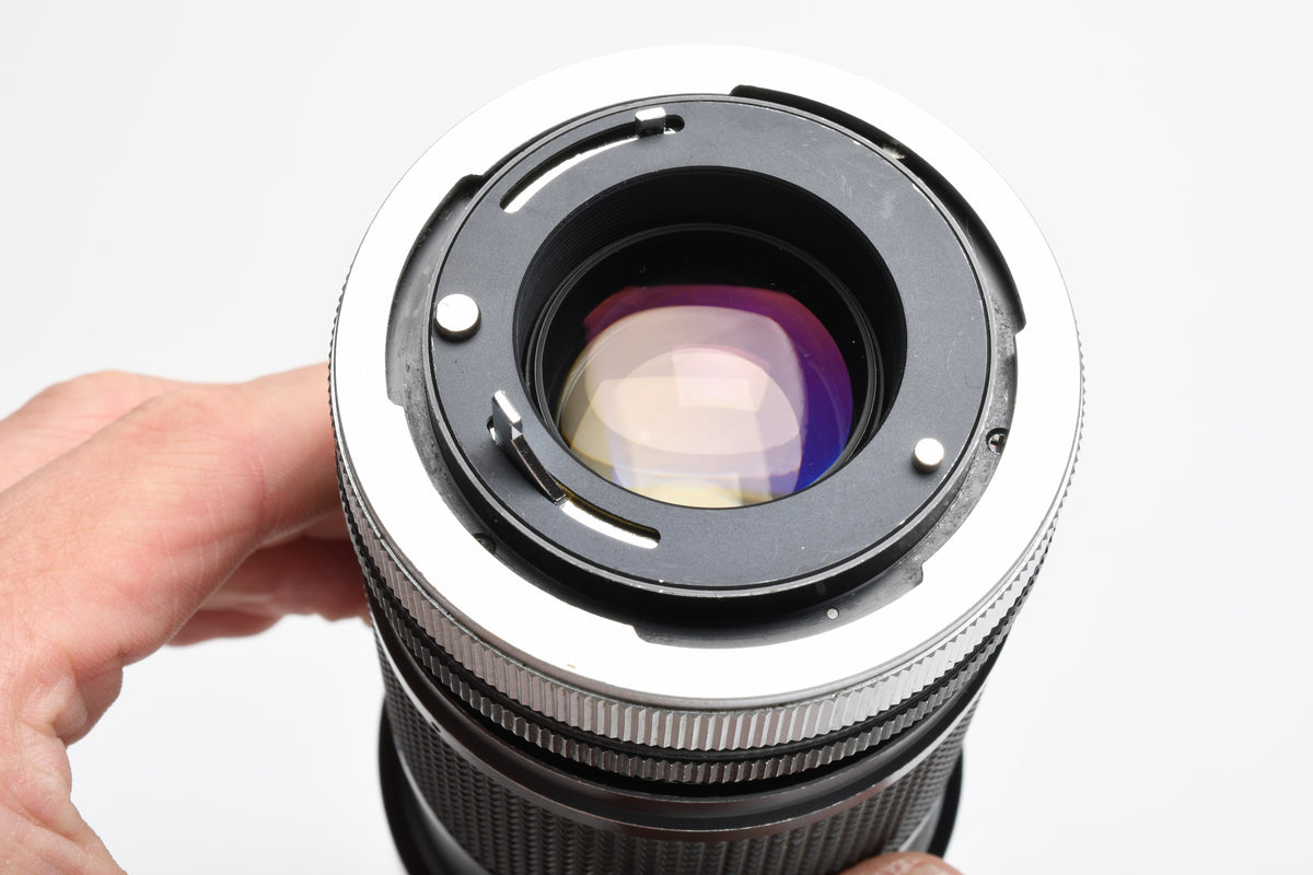 Vivitar 28-85mm f2.8-3.8 MC Zoom lens for Canon FD Mount, Caps, Good!