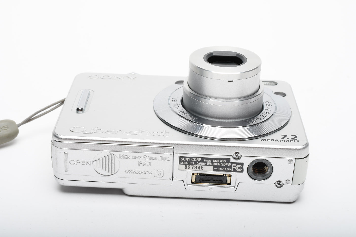 Sony DSC-W55 7.2MP Digital Point&Shoot camera, batt+charger+256MB card, Great!