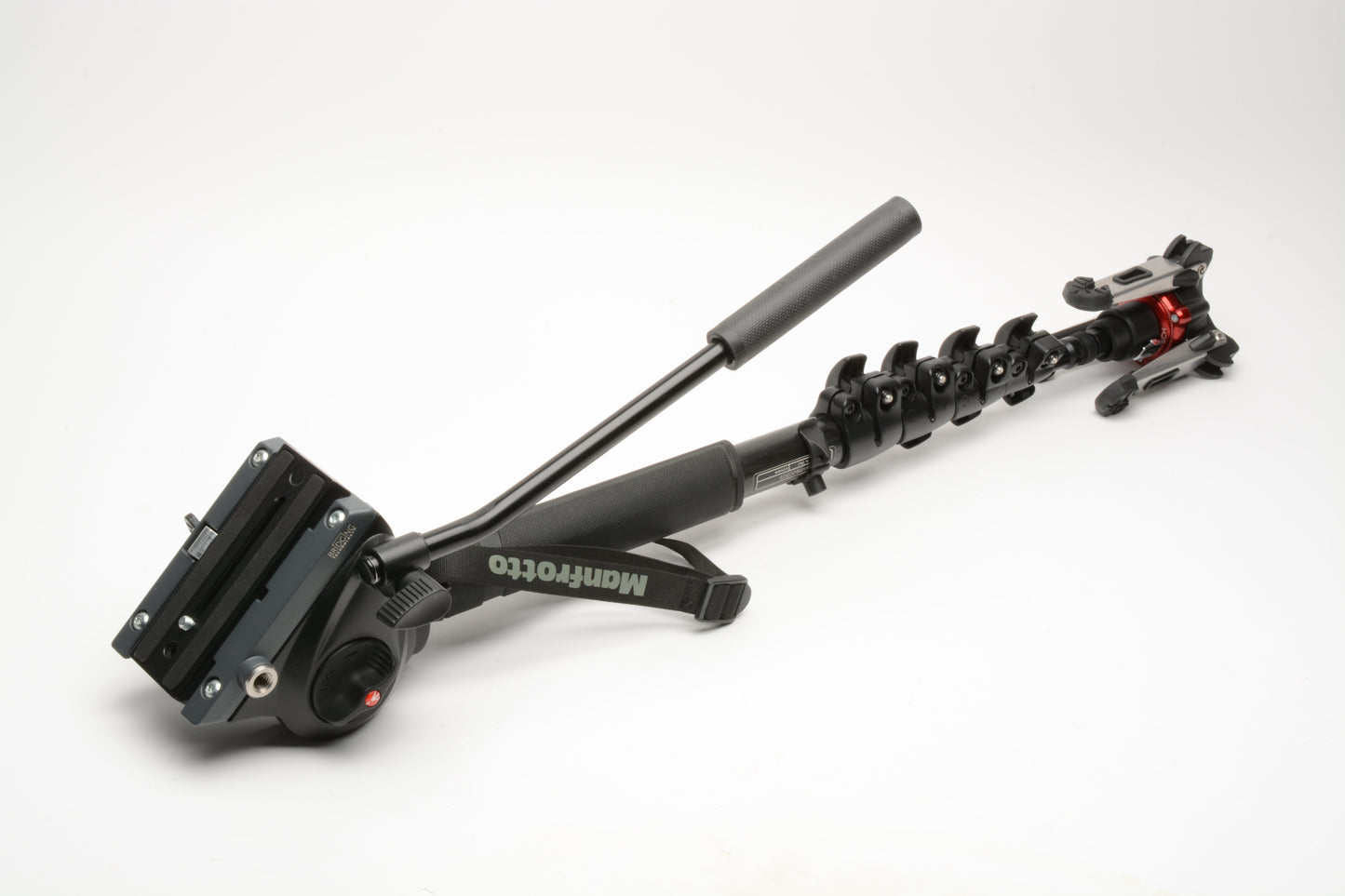 Manfrotto MVMXPROC5US Carbon Fiber XPRO Video Monopod w/MVH500AH Head