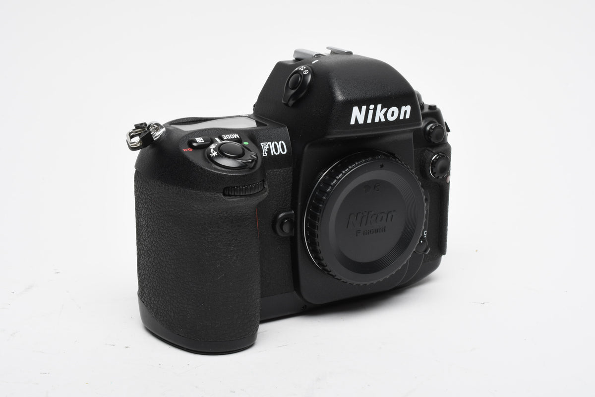 Nikon F100 35mm SLR body, Very Clean, Fully tested, Mint-