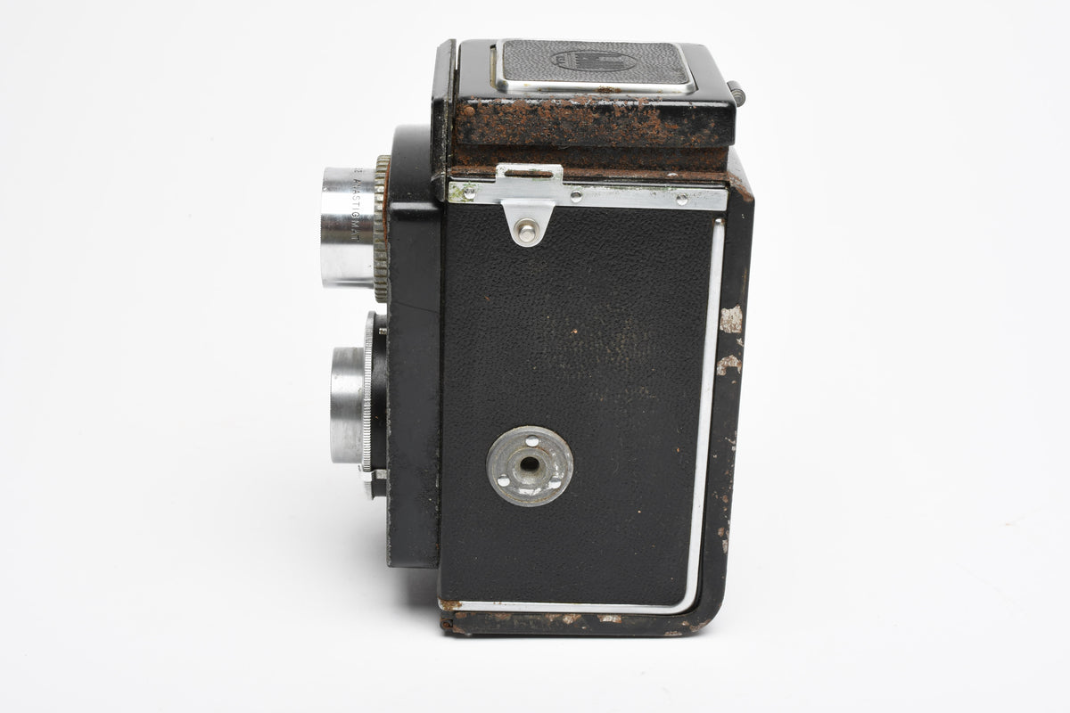 Dejur TLR 120 camera w/85mm f3.5 lens, case+strap, works! tested