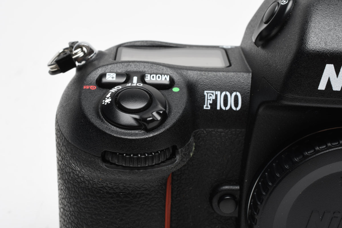 Nikon F100 35mm SLR body, Very Clean, Fully tested, Mint-