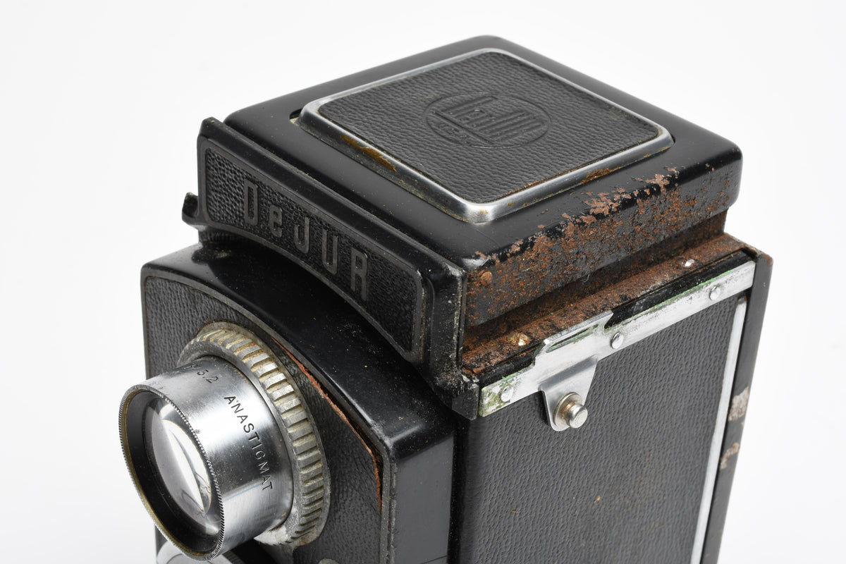 Dejur TLR 120 camera w/85mm f3.5 lens, case+strap, works! tested