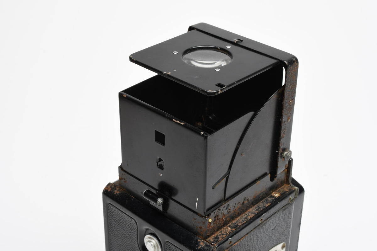 Dejur TLR 120 camera w/85mm f3.5 lens, case+strap, works! tested