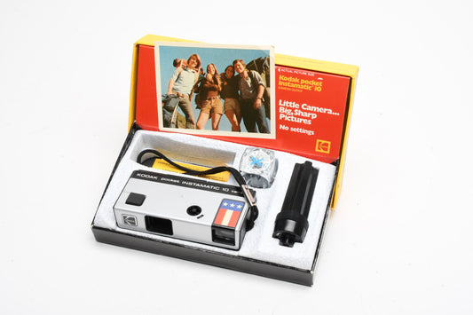 Kodak Pocket Instamatic 10 Kit, w/1X Magicubes, Flash Extender in box, Nice!