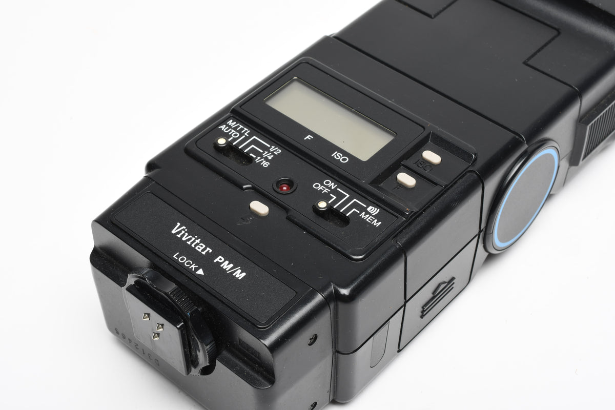 Vivitar 5200 Shoe mount flash Dedicated for Minolta or Pentax 35mm SLRs, Tested