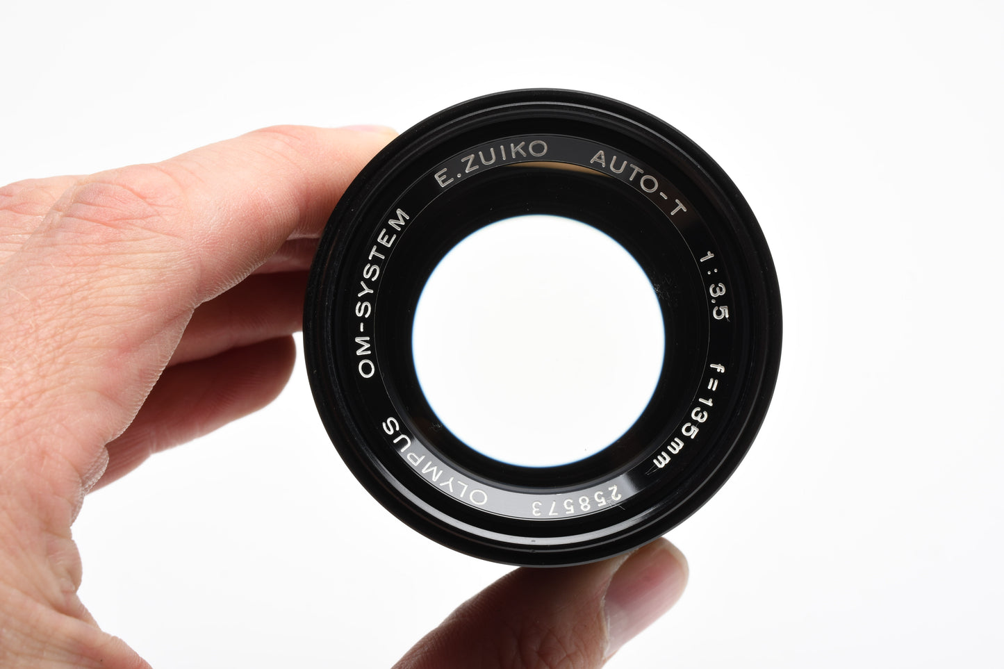 Olympus OM Zuiko 135mm f3.5 Portrait lens, Caps+Case+Sky, Great!