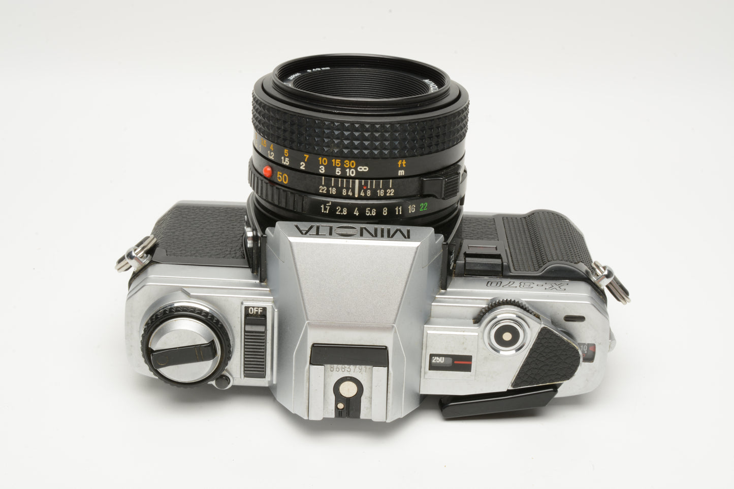 Minolta X-370 35mm SLR w/50mm f1.7 Prime lens, New seals, CR, Great!