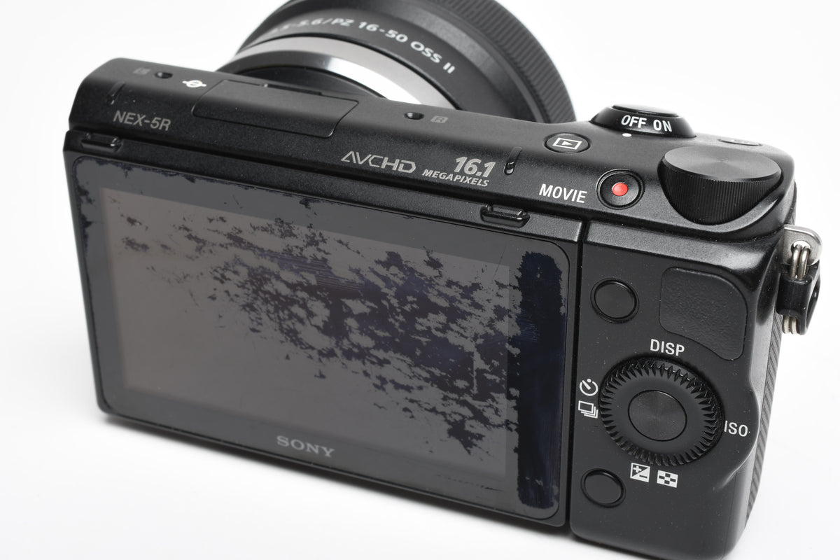 Sony NEX-5r Compact digital w/16-50mm OSS II lens, 2Batts, Dual charger, Tested