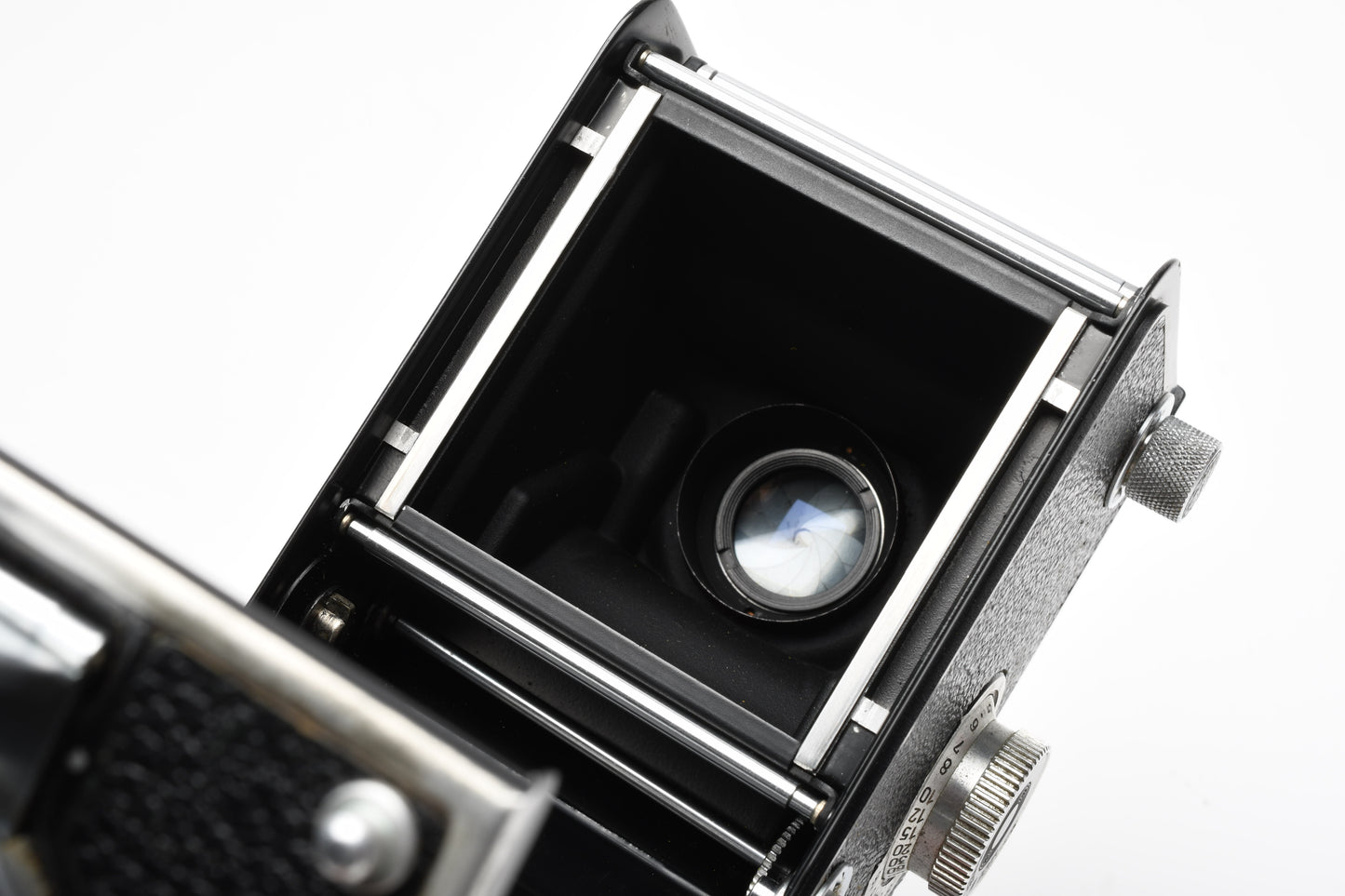 Rolleiflex 3.5 TLR camera w/Tessar 75mm f3.5 lens, Cap+Case, Great!
