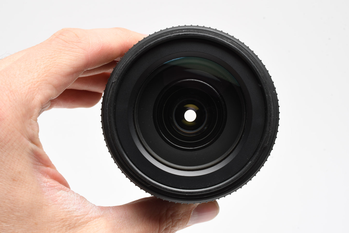Tamron AF 18-200mm F3.5-6.3 compact zoom lens, hood+UV Canon B018 Mint-