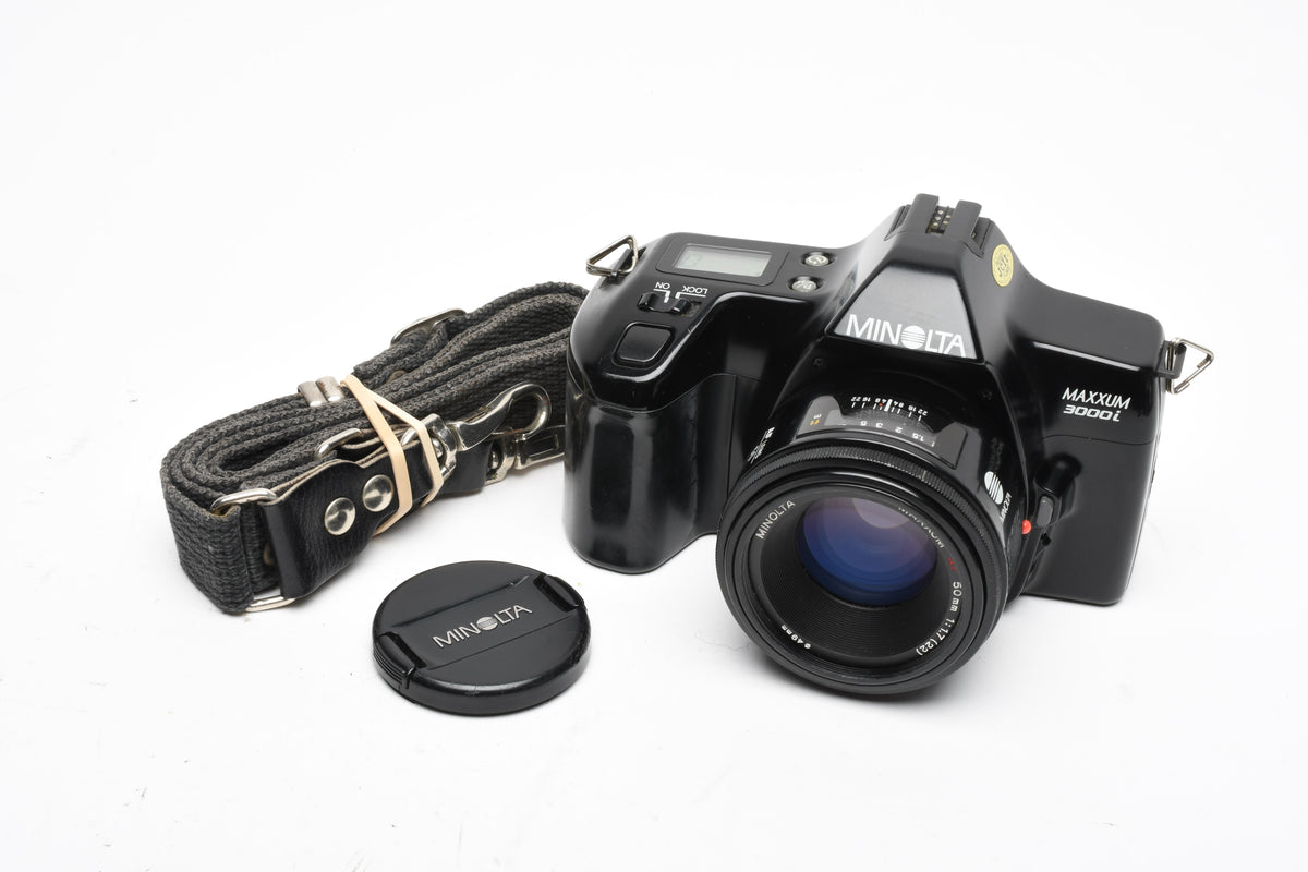 Minolta Maxxum 3000i 35mm SLR w/AF 50mm f1.7 prime lens, Strap, tested, Nice