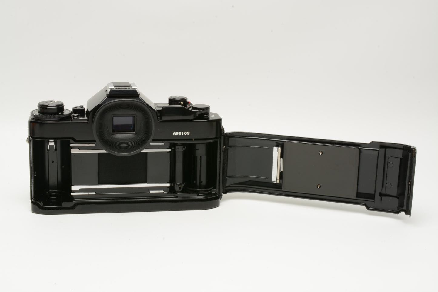 Canon A-1 A1 35mm SLR w/50mm F1.4 FD lens, new seals, Mint- WOW!