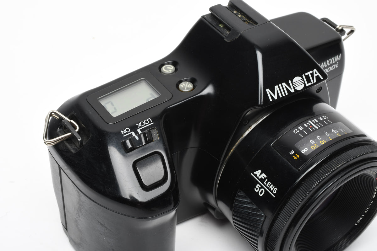 Minolta Maxxum 3000i 35mm SLR w/AF 50mm f1.7 prime lens, Strap, tested, Nice