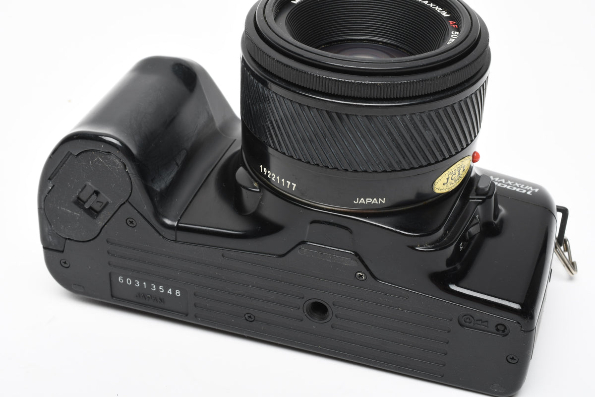Minolta Maxxum 3000i 35mm SLR w/AF 50mm f1.7 prime lens, Strap, tested, Nice