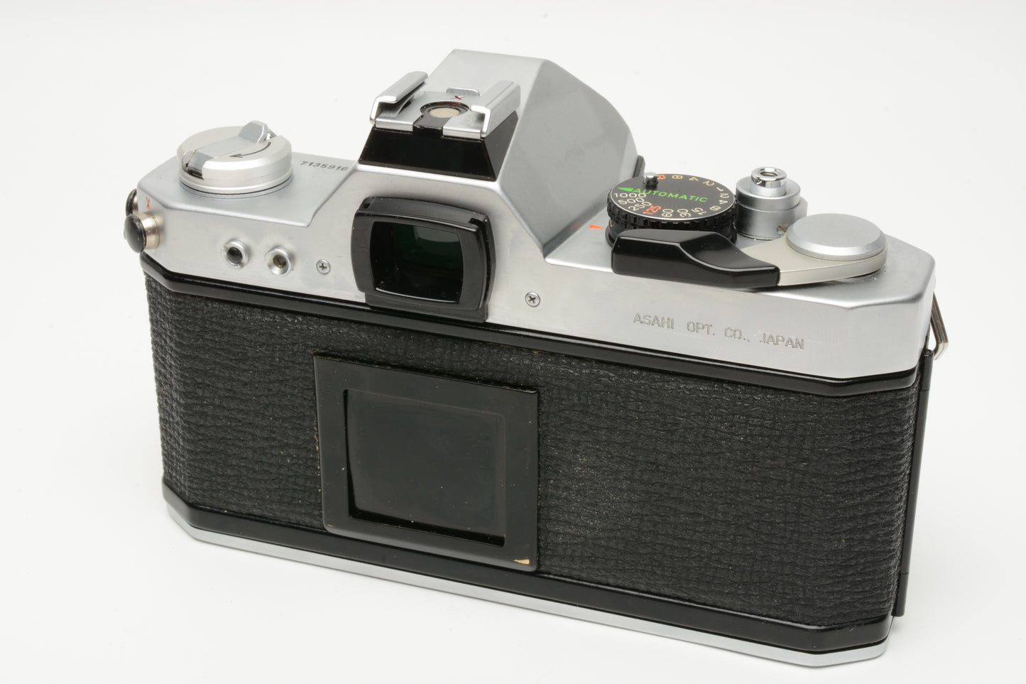 Pentax K2 35mm SLR w/50mm f2, Accurate, new seals, great!