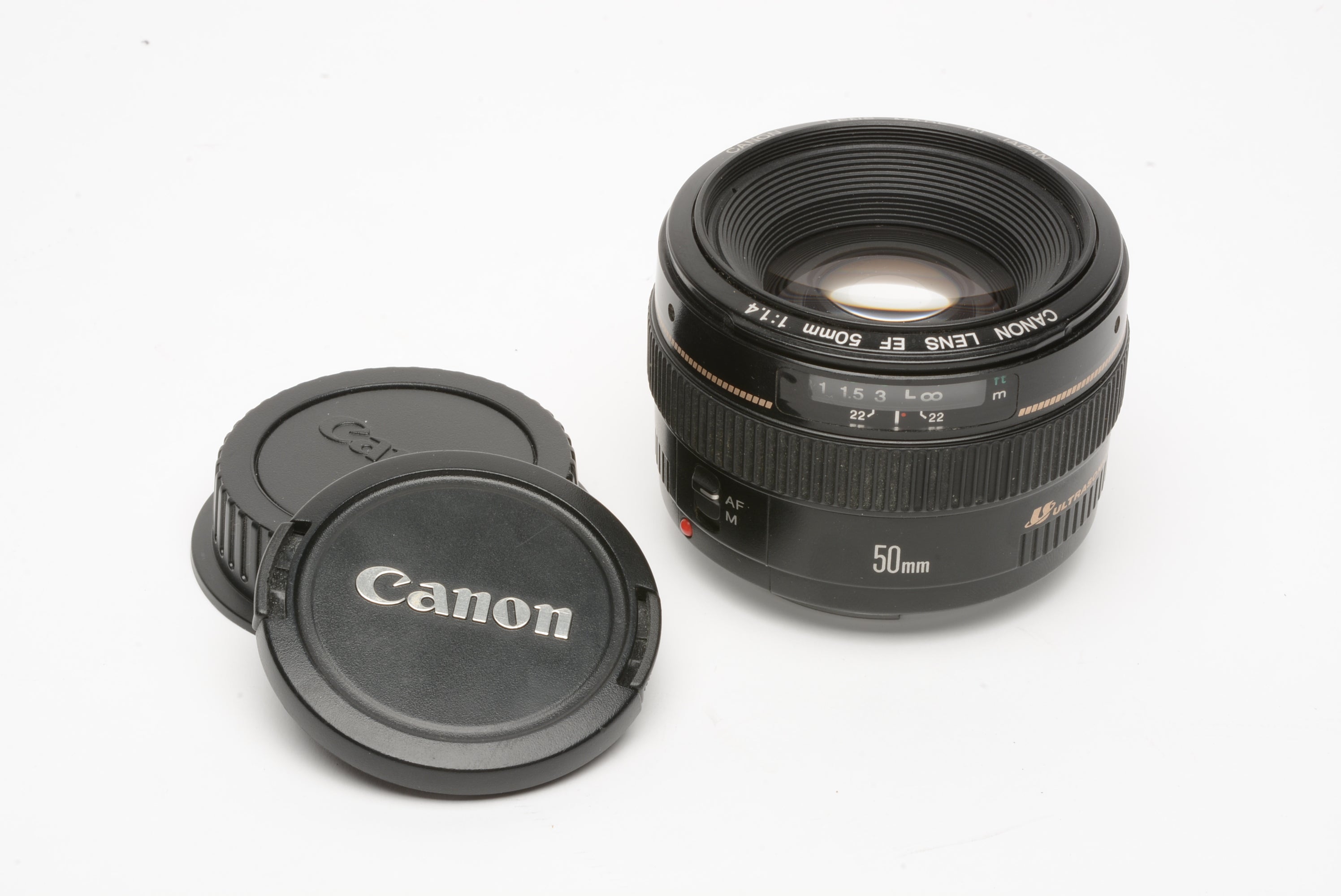 Canon EF 50mm f1.4 USM lens, caps, nice & clean *read