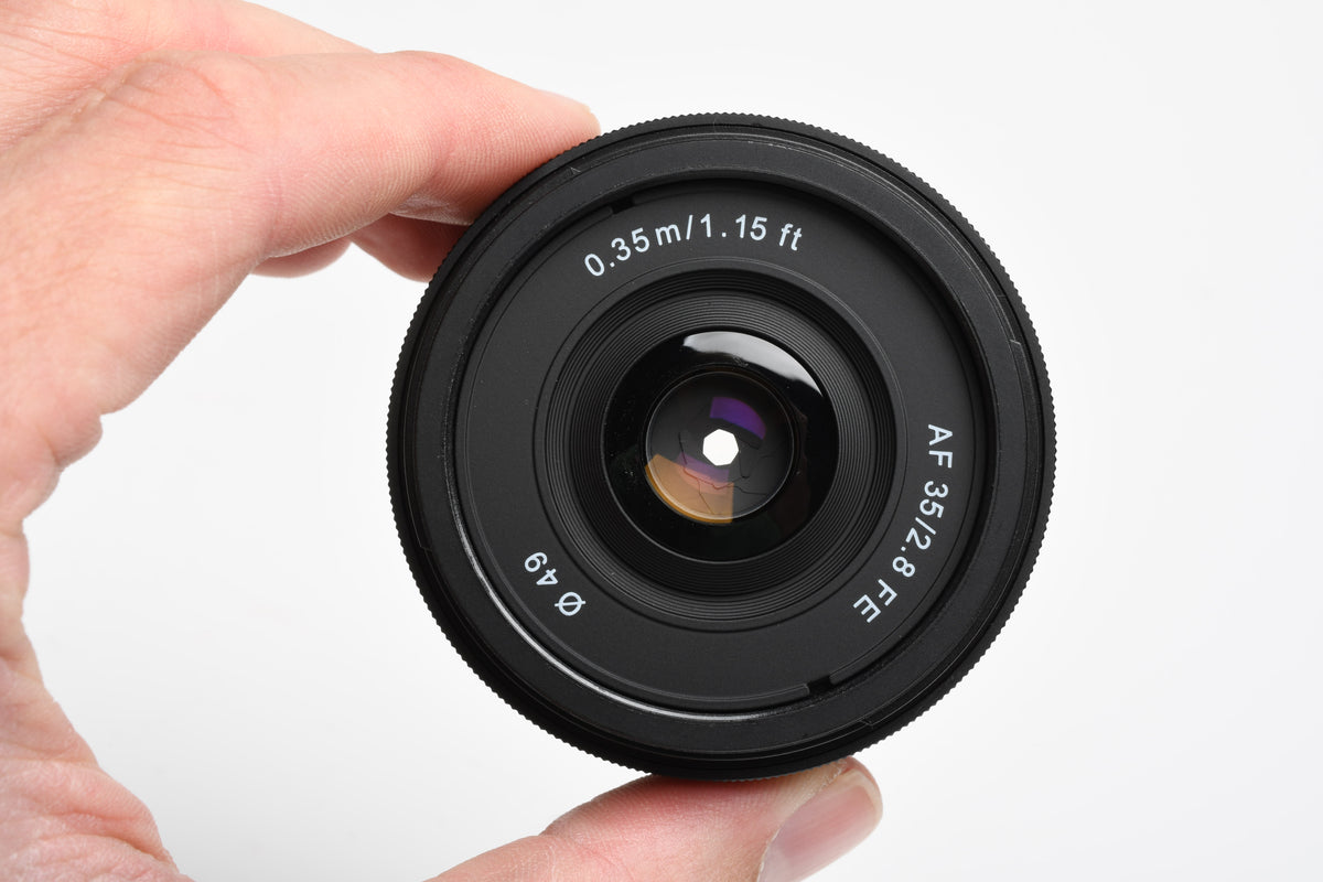 Samyang AF 35mm f2.8 FE for Sony E Mount, Caps, Case, Mint-