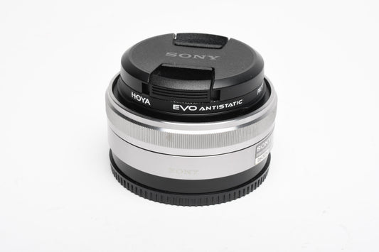 Sony 16mm f2.8 SEL16F28 wide angle E-mount lens, Caps, UV, Great!