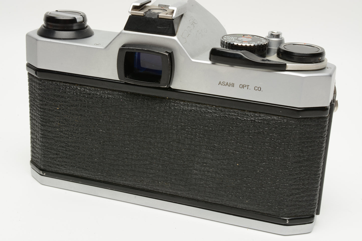 Pentax K1000 35mm SLR w/50mm f2 lens, New seals, strap, Great, Tested