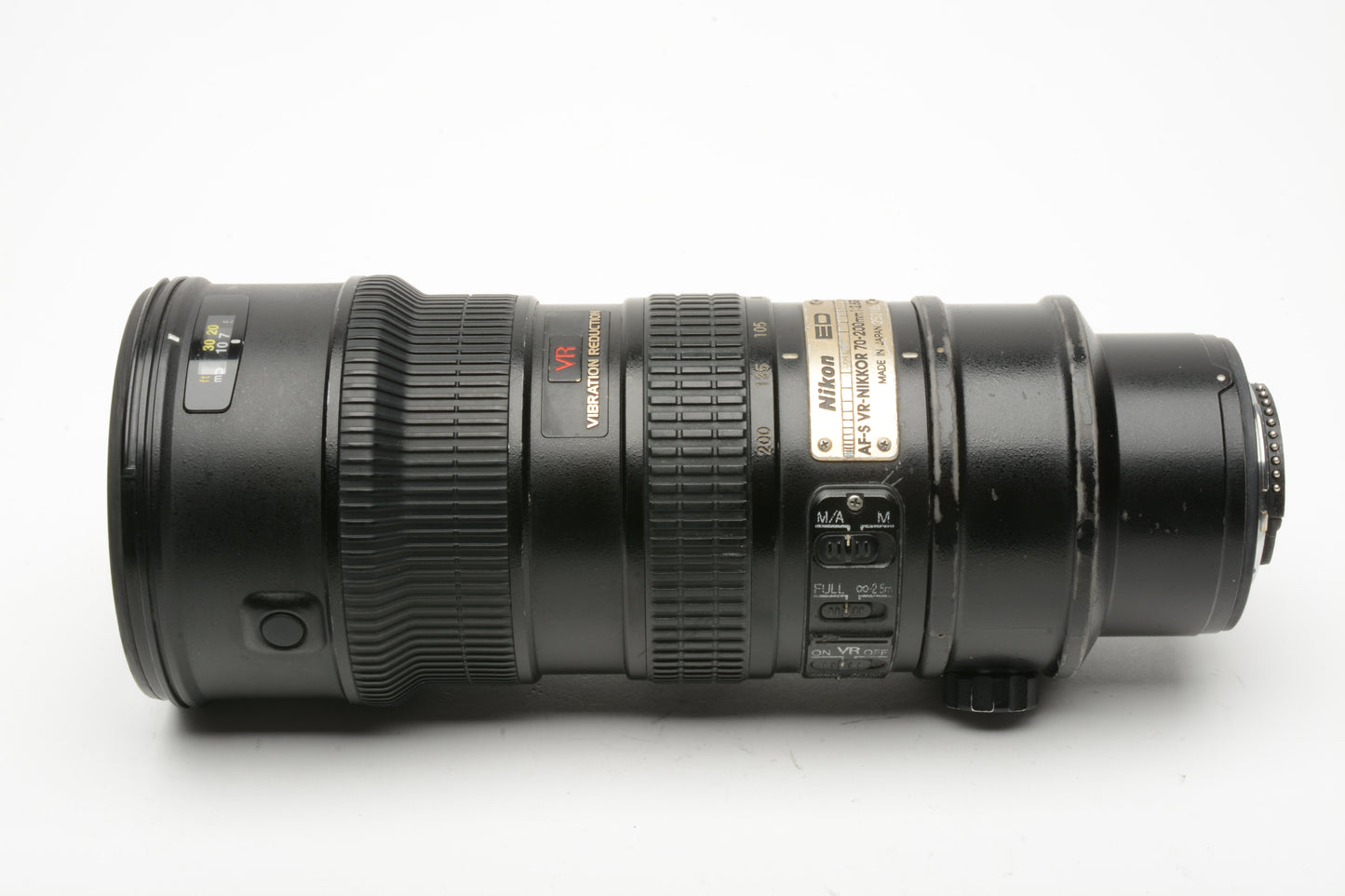 Nikon ED AF-S VR Nikkor 70-200mm f2.8G, Hood+Caps, Bargain, Good!