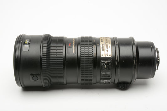 Nikon ED AF-S VR Nikkor 70-200mm f2.8G, Hood+Caps, Bargain, Good!