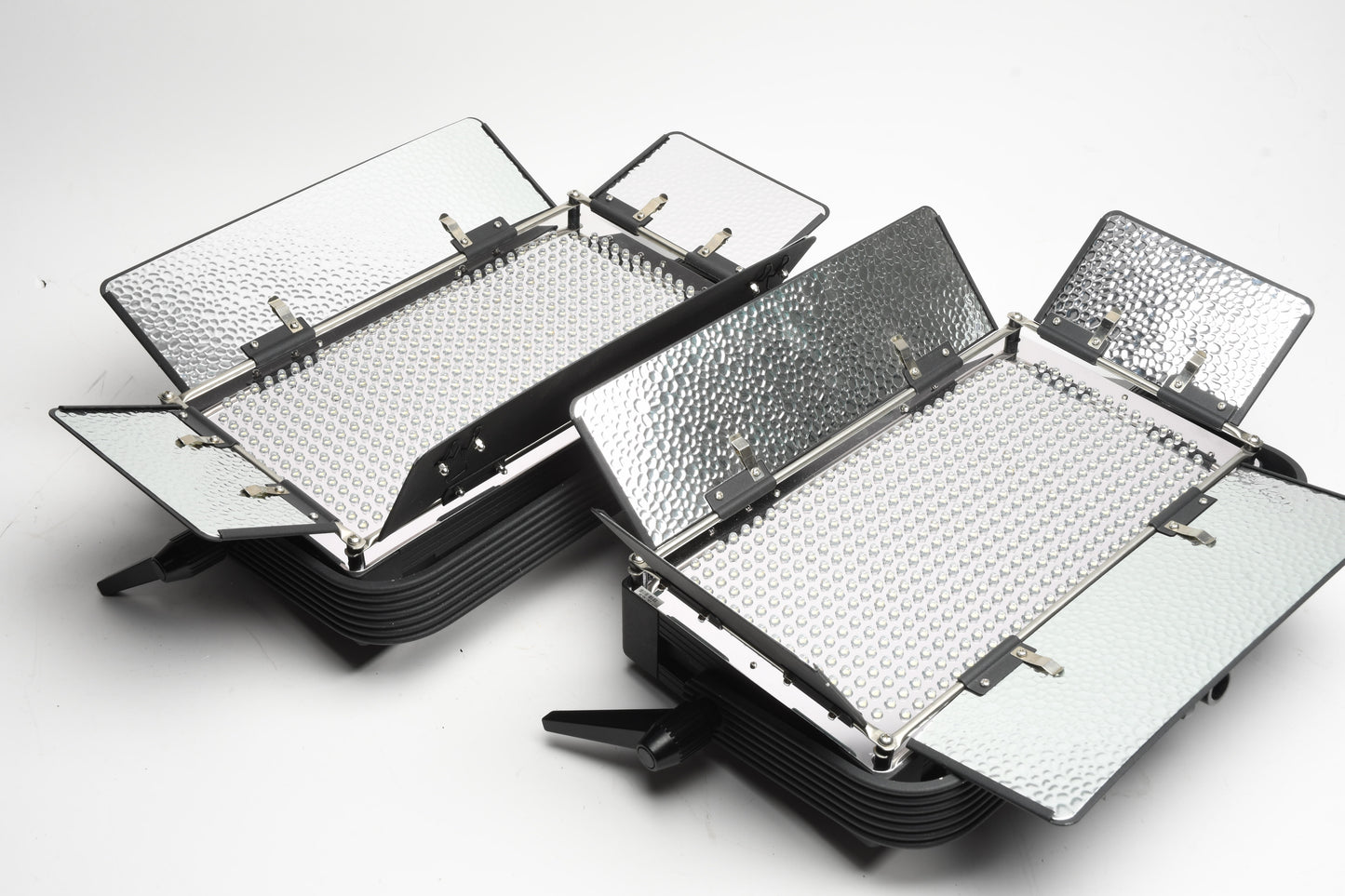 2X Ikan IDMX500 LED Lights, Chimera Diffusers, Case, Nice Kit!