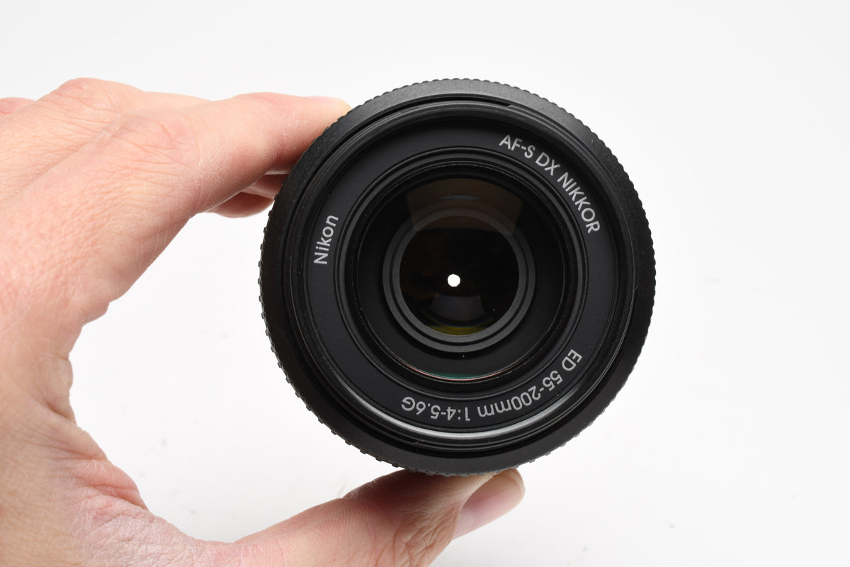 Nikon AF-S DX Nikkor ED 55-200mm f4-5.6G SWM Zoom Lens