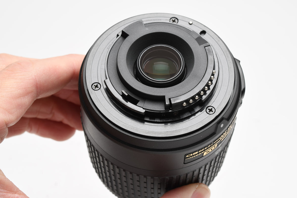 Nikon AF-S DX Nikkor ED 55-200mm f4-5.6G SWM Zoom Lens