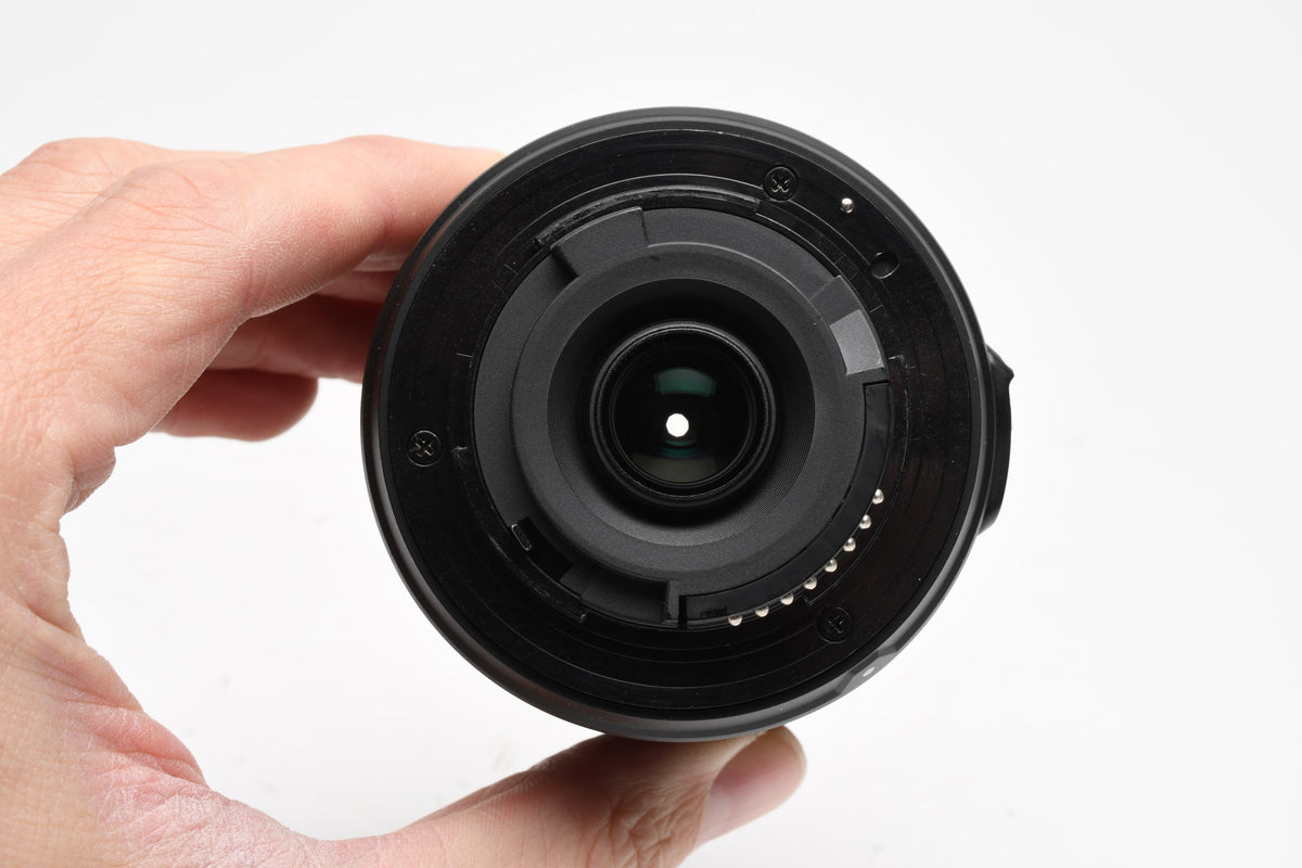 Nikon AF-S DX Nikkor ED 55-200mm f4-5.6G SWM Zoom Lens
