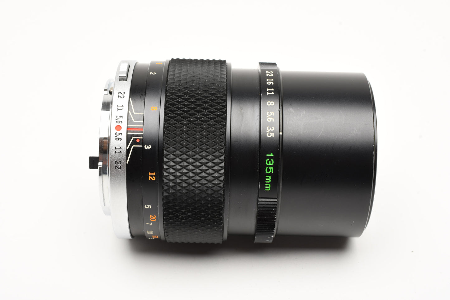 Olympus 135mm f3.5 Zuiko Auto-T Portrait lens, w/Caps