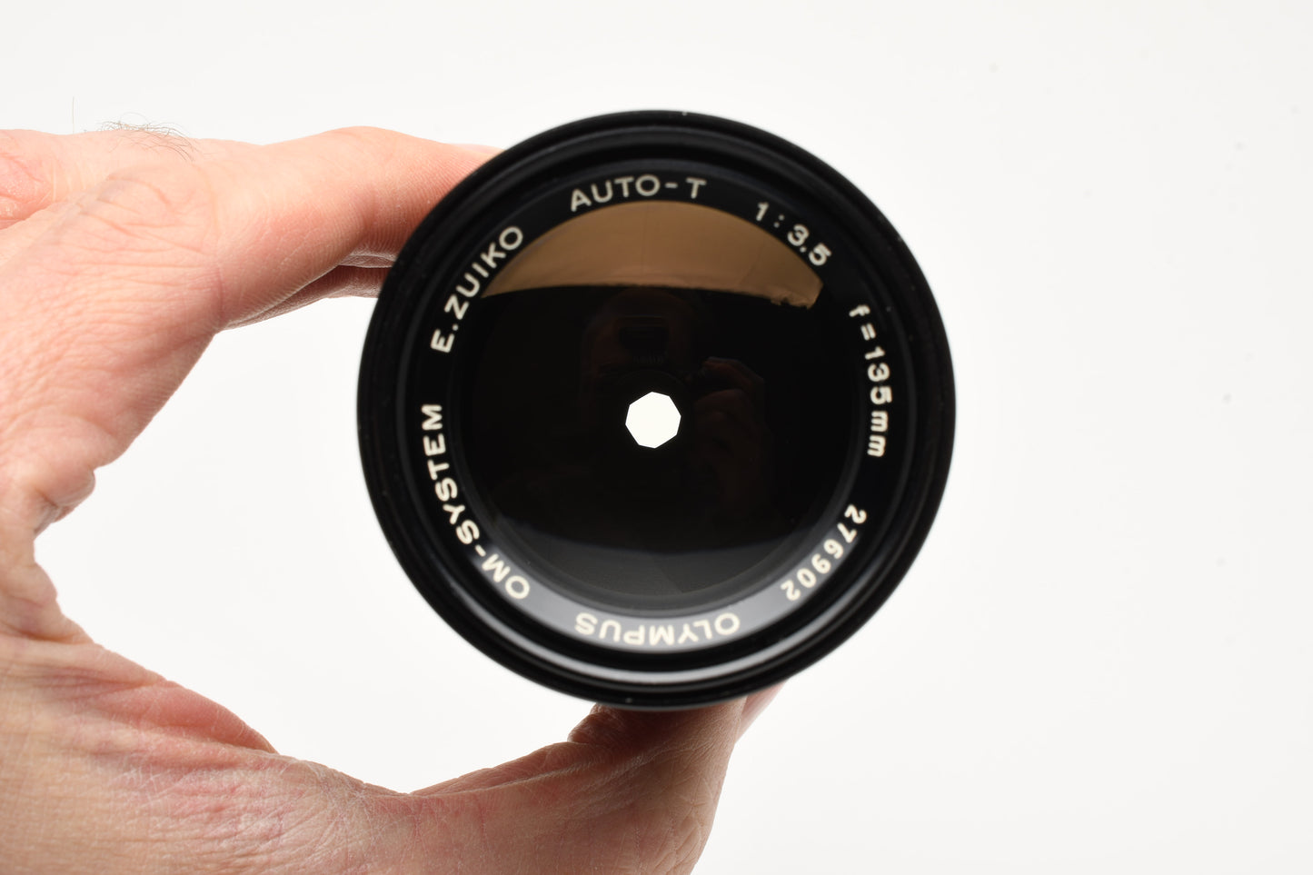 Olympus 135mm f3.5 Zuiko Auto-T Portrait lens, w/Caps