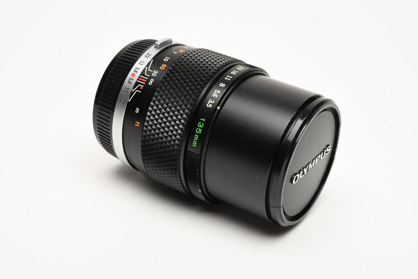 Olympus 135mm f3.5 Zuiko Auto-T Portrait lens, w/Caps