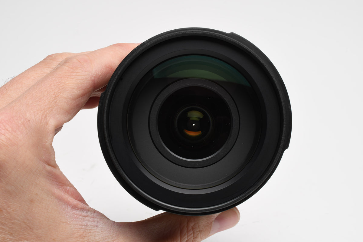 Tamron AF 18-270mm f3.5-6.3 Di II B003 Lens for Nikon EF w/Hood, Caps, Box