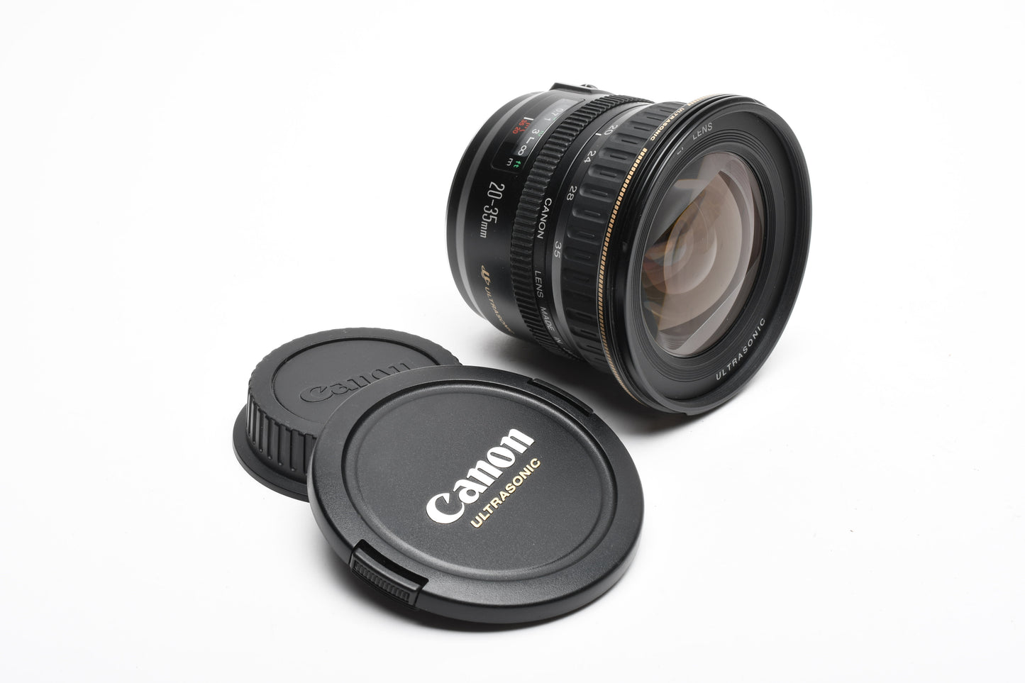 Canon EF 20-35mm f3.5-4.5 USM  compact zoom lens, caps, Mint-