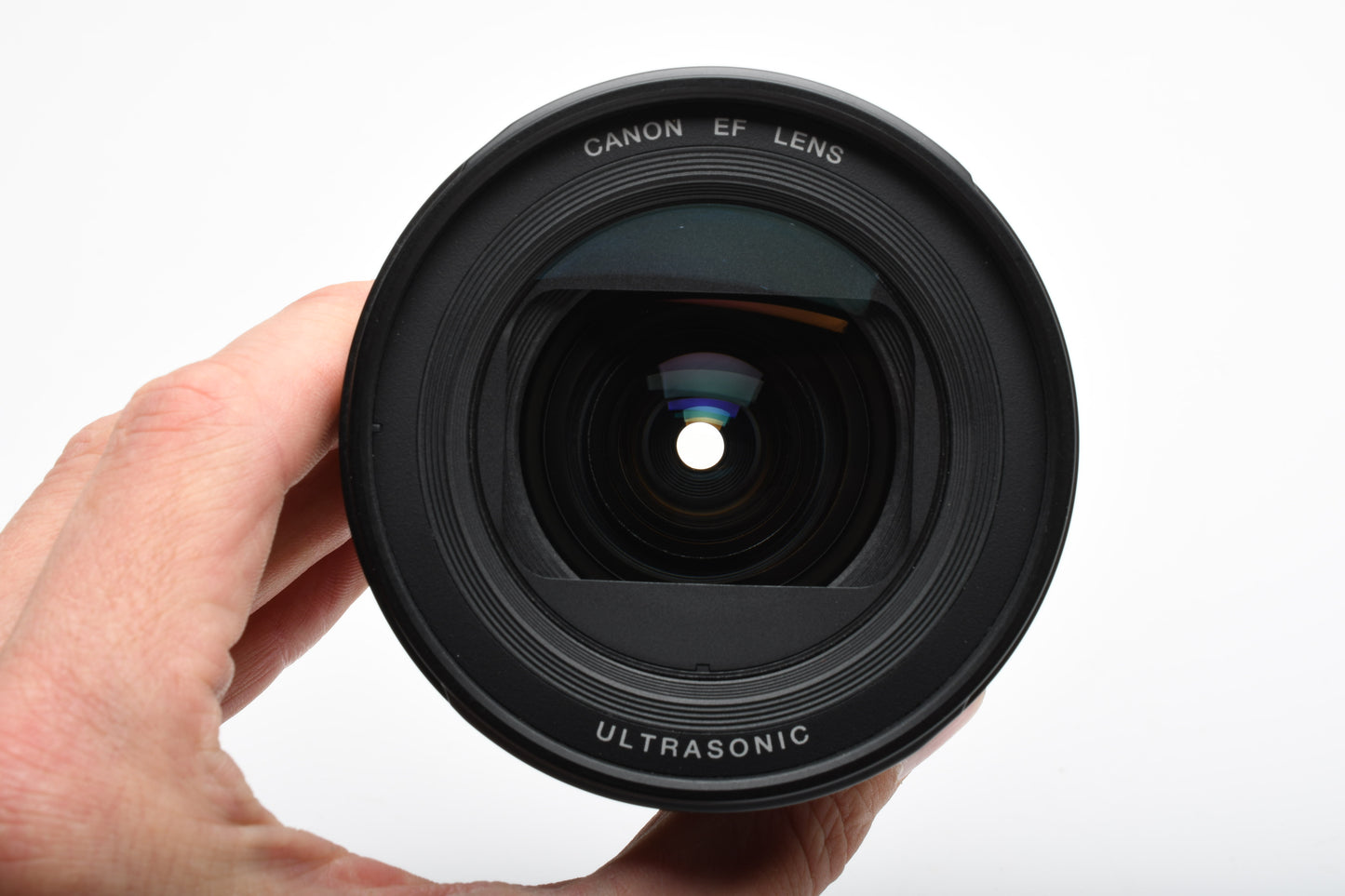Canon EF 20-35mm f3.5-4.5 USM  compact zoom lens, caps, Mint-