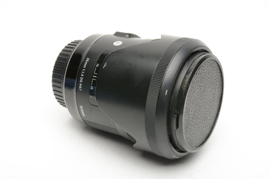 Sigma 35mm f1.4 DG Art Prime lens, Sharp, Canon EF w/Hood, Caps, USA