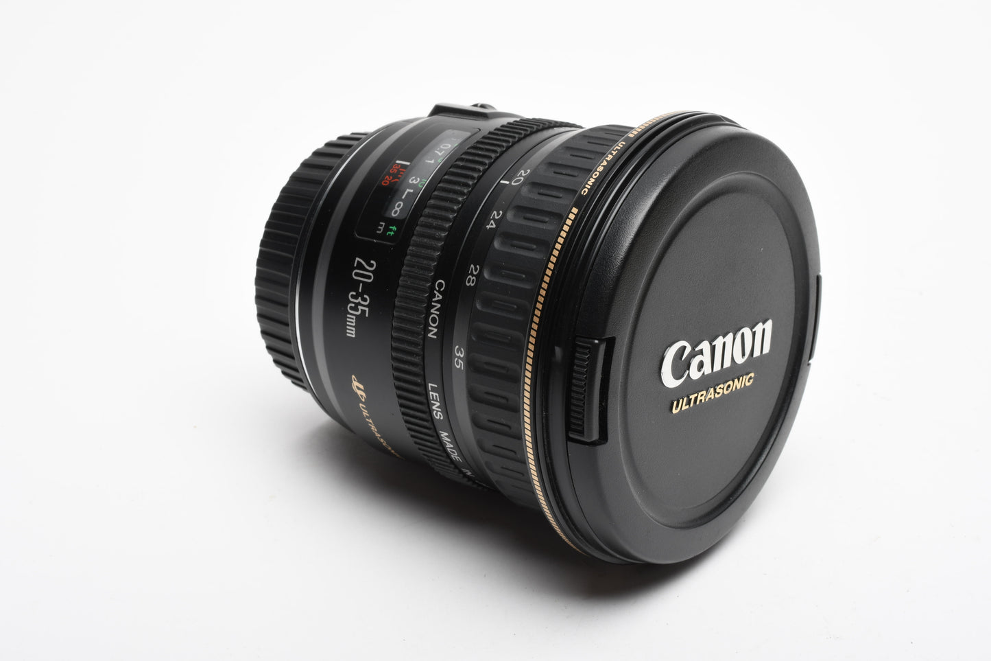 Canon EF 20-35mm f3.5-4.5 USM  compact zoom lens, caps, Mint-