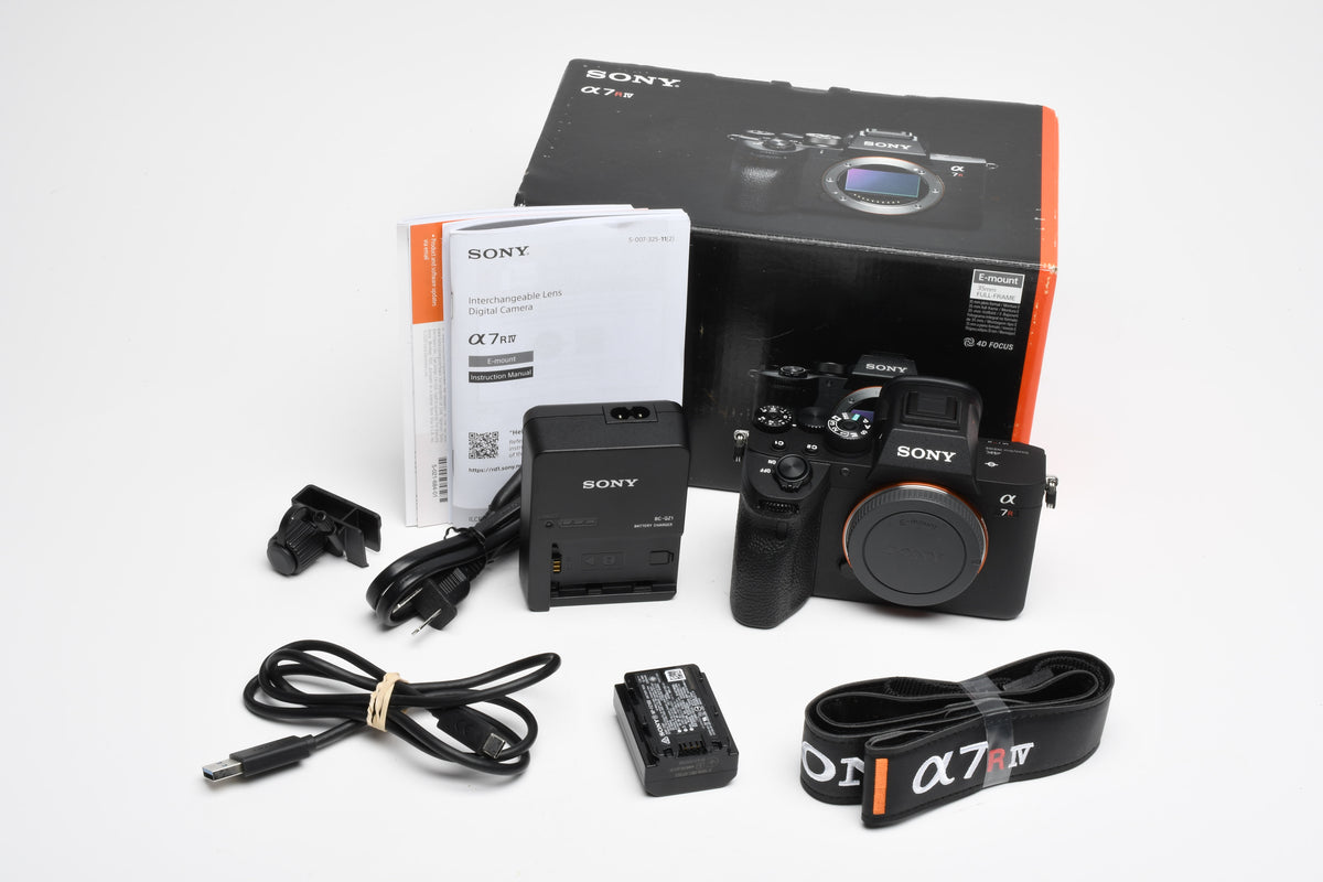 Sony a7R IV Body, Mint, Low use, Only 3017K Acts! Boxed, USA