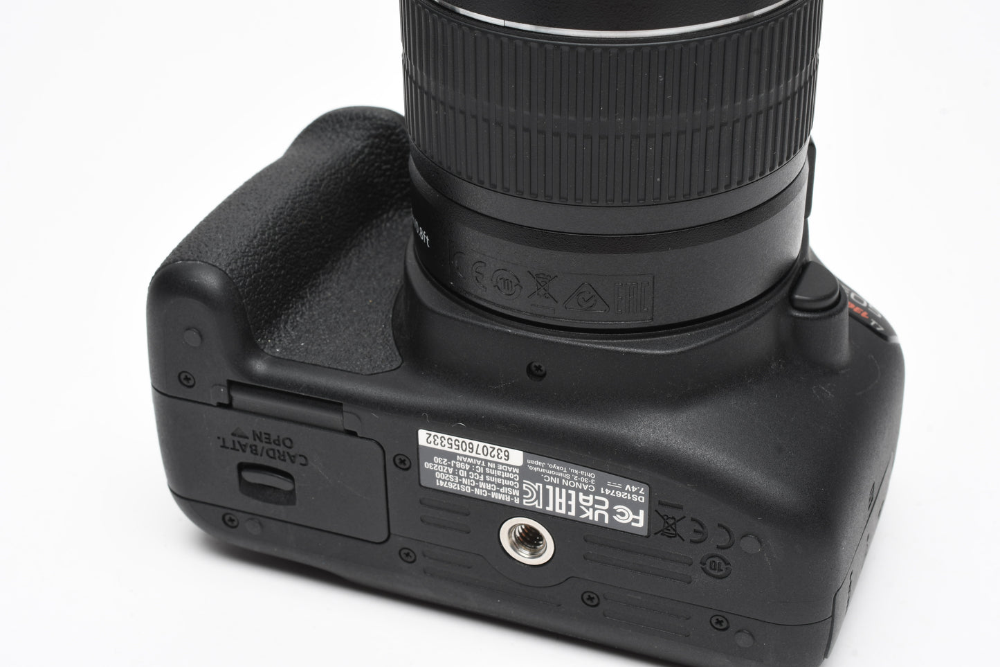 Canon Rebel T7 DSLR w/18-55mm f3.5-5.6 IS II Only 32 Acts!! Mint-