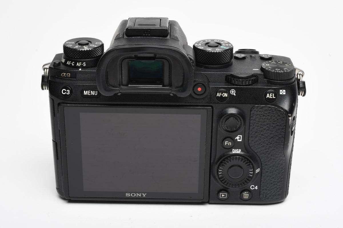 Sony A9 Mirrorless Body, batt+charger, 11,665 acts, Tested, Great! ILCE-9