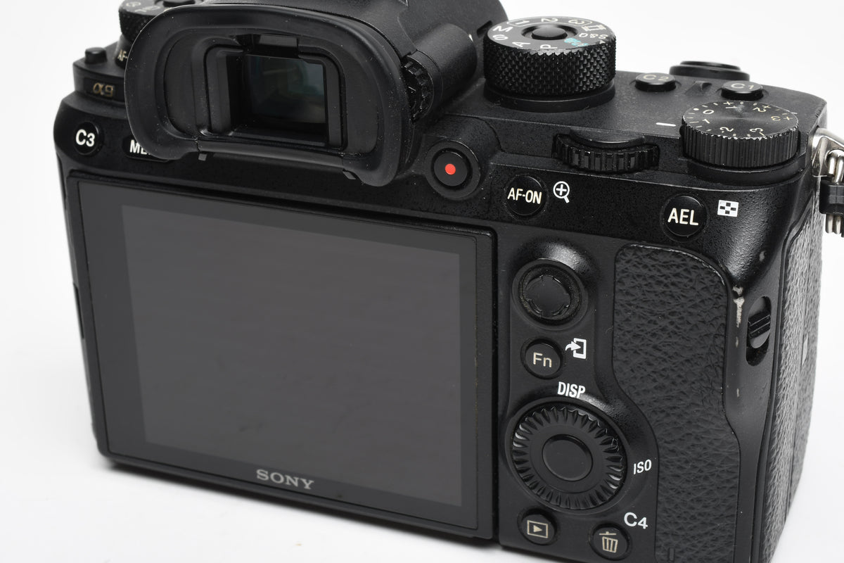 Sony A9 Mirrorless Body, batt+charger, 11,665 acts, Tested, Great! ILCE-9