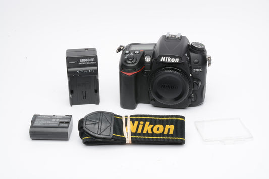 Nikon D7000 16.2MP DSLR, batt, charger, strap, only 31,755 Acts! Nice!