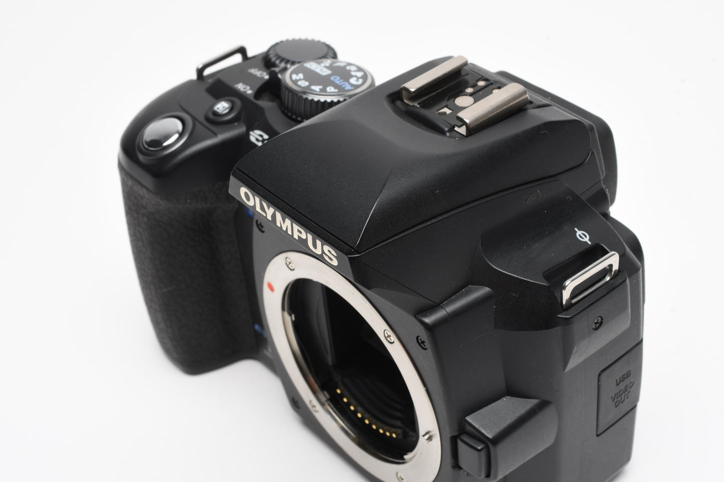 Olympus E-500 8MP Digital camera body, Batt+charger, Tested