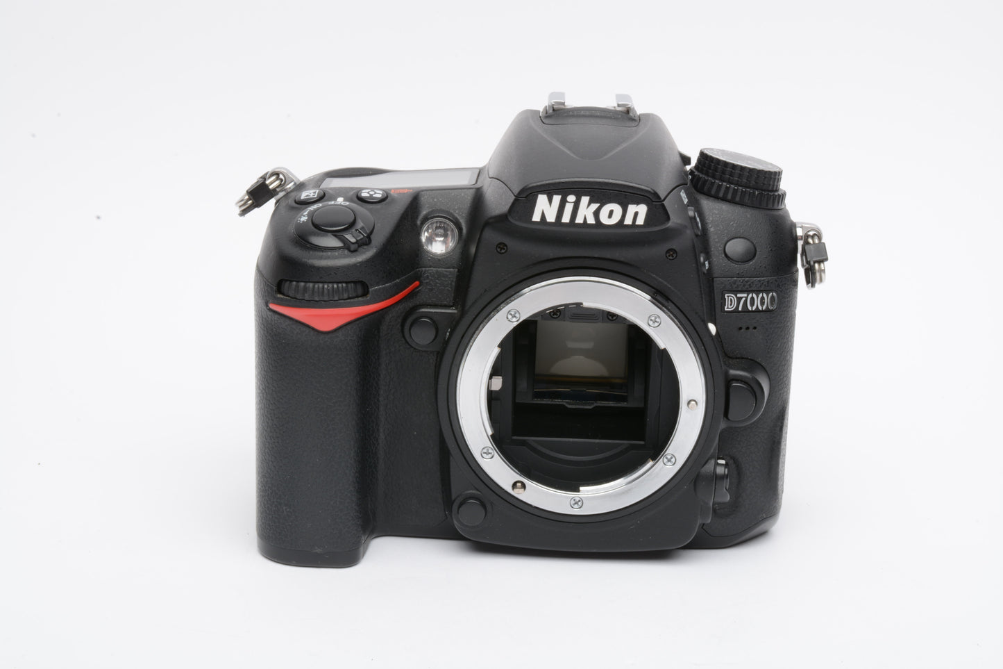 Nikon D7000 16.2MP DSLR, batt, charger, strap, only 31,755 Acts! Nice!