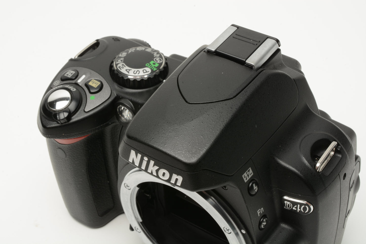 Nikon D40 DSLR body, batt+charger, ONLY 1165 Acts!! Great