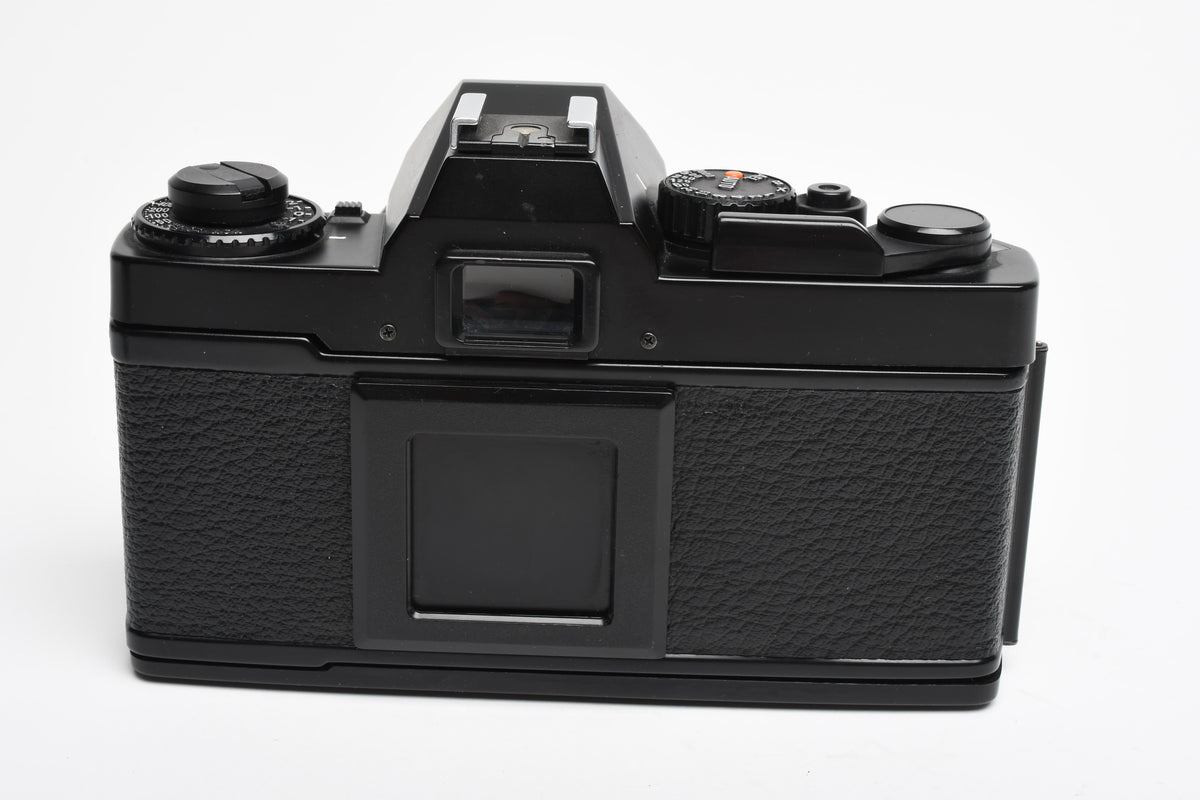 Mamiya ZE-2 35mm SLR w/50mm f1.7 lens, Case, New Seals, Great!