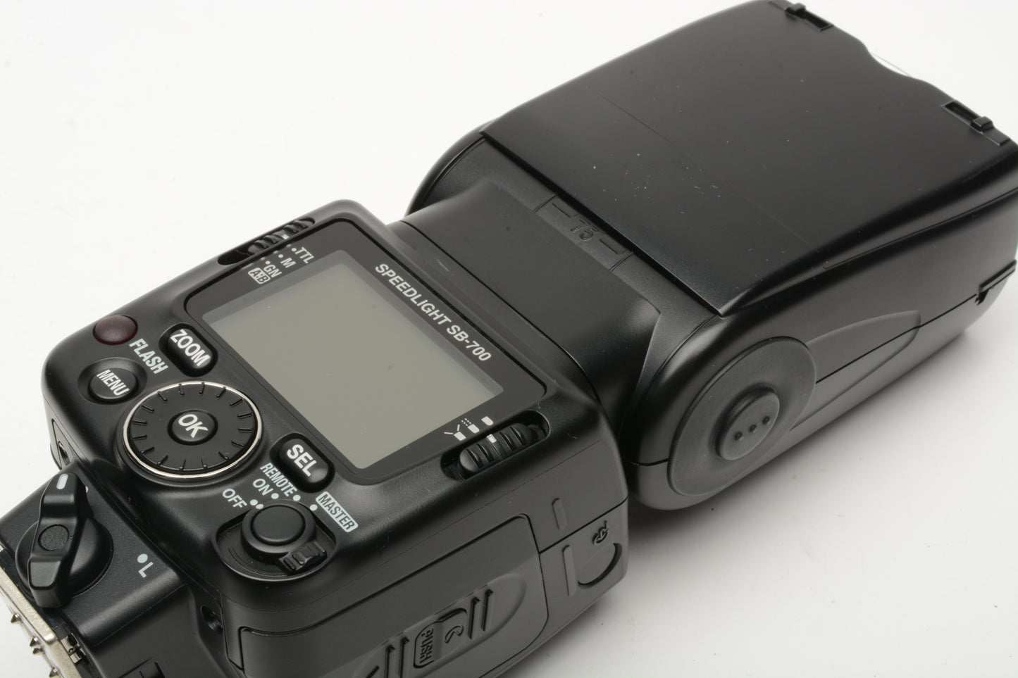 Nikon SB-700 Speedlight flash, filters, case, very clean