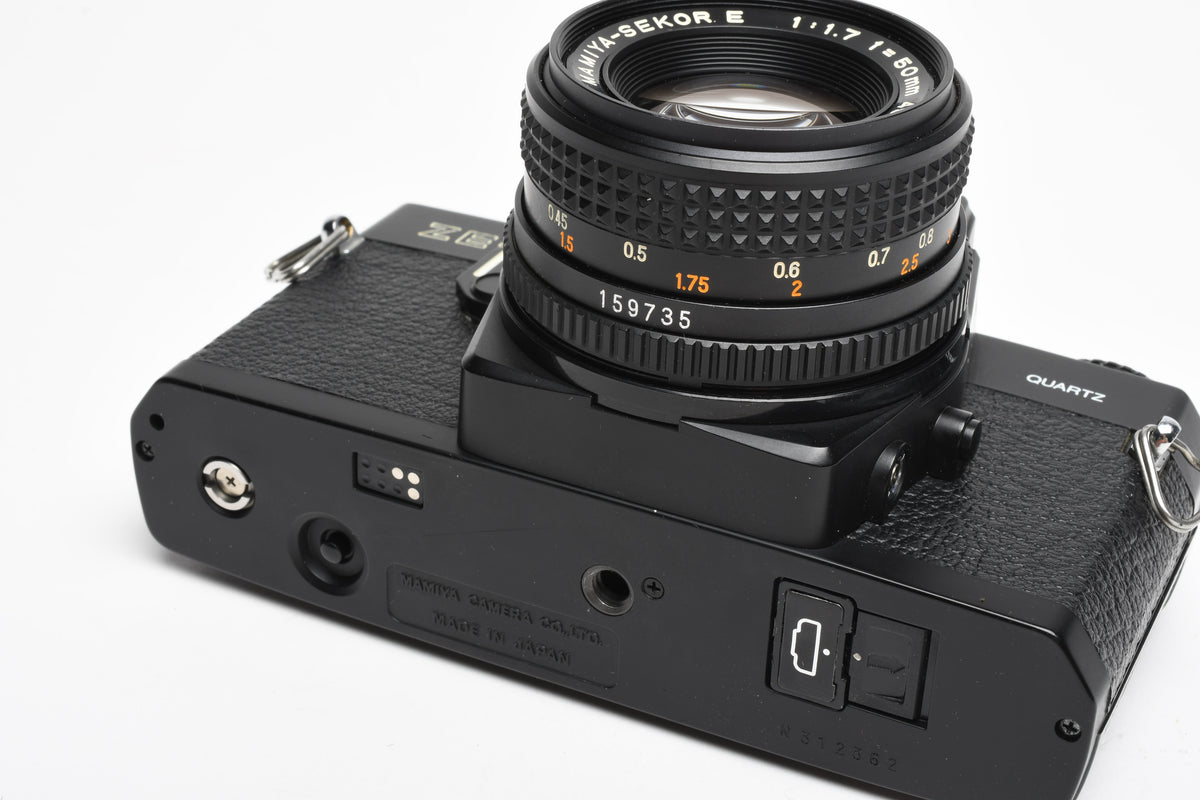 Mamiya ZE-2 35mm SLR w/50mm f1.7 lens, Case, New Seals, Great!
